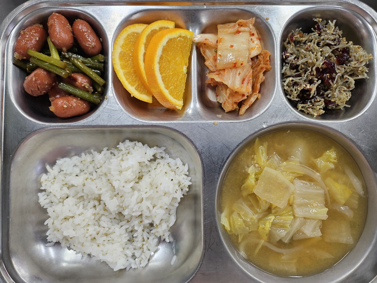 4월 3일 화천유치원 점심과 간식 사진 사진