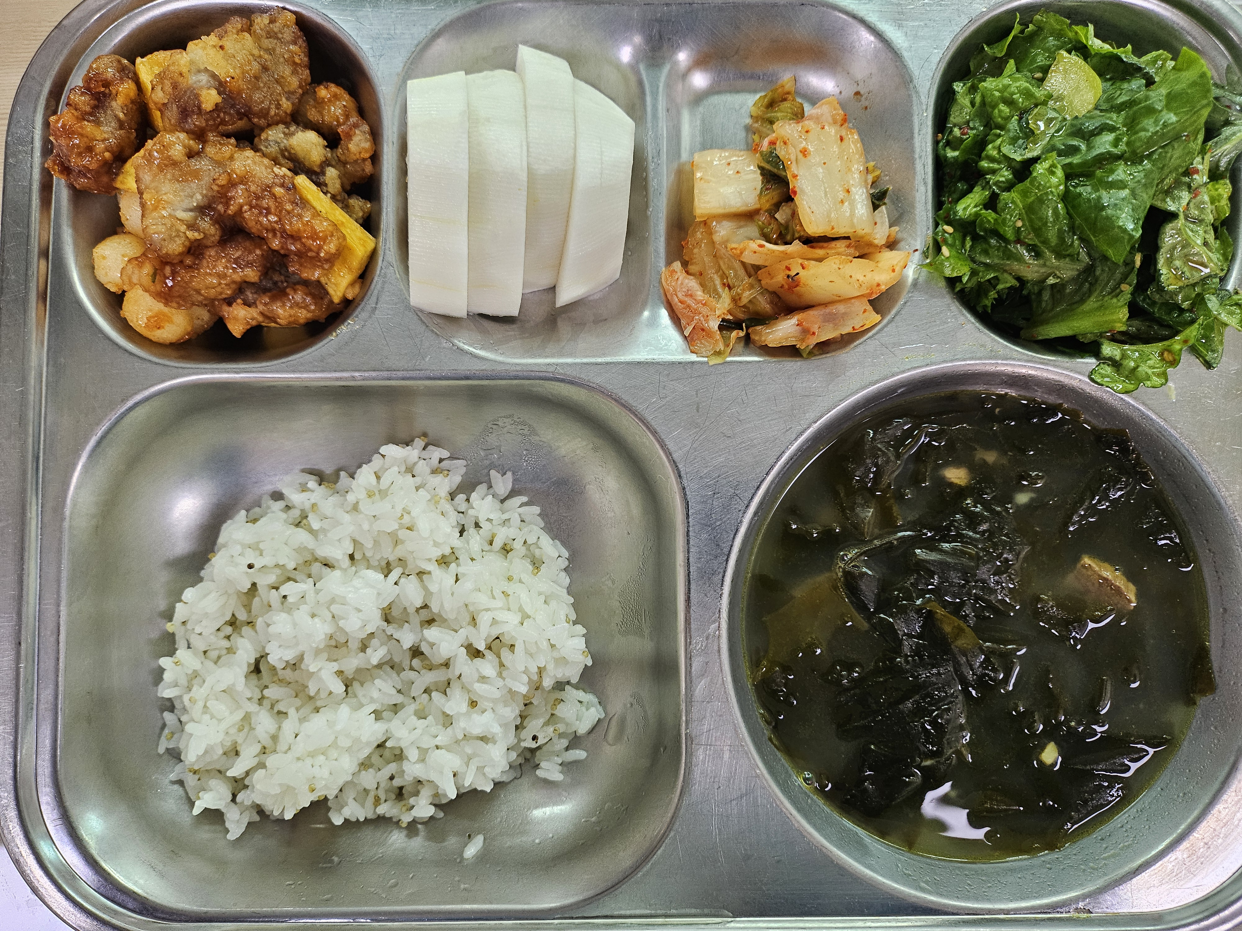 4월 14일 화천유치원 점심과 간식 사진 사진